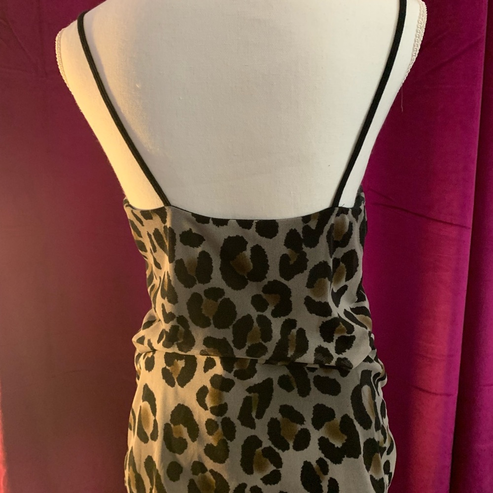 Size L from Old Navy NWT. Never worn.